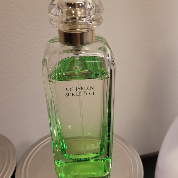 LAST CHANCE!!!Hermès Un Jardin Sur Le Toit Green Perfume Bottle - Picture 1 of 4